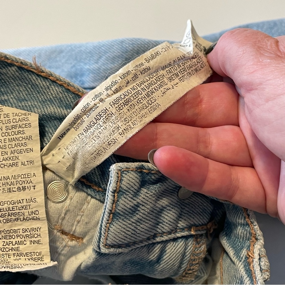 Zara 90s Relaxed Tall High Rise Flare Leg Jeans | Light Wash Distressed - Picture 5 of 9